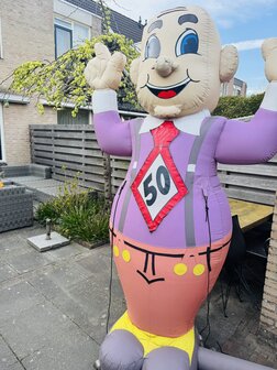 Abraham pop vrolijk te huur